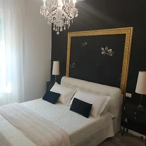 Aurora Flowers - Two And Free Parking Near Center And Train Station Modena